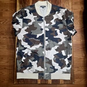 Men's Camouflage Zip-Up Jacket
